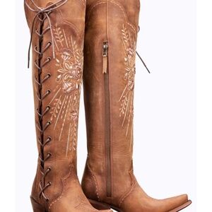 NWOB! Junk Gypsy/Lane "Honeysuckle Rose" Tall Boots! Size 7